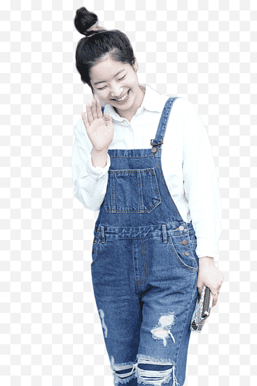 Tweemaal EunHyu in een blauwe denim tuinbroek png